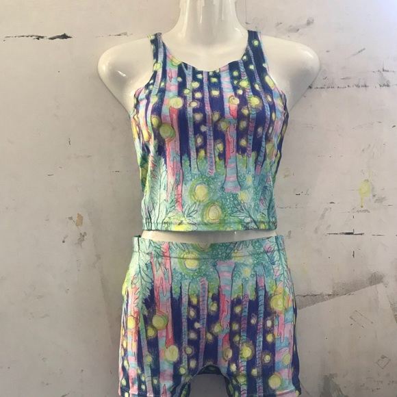 Firefly Forest Athletic Crop Top and Shorts - Picture 1 of 5